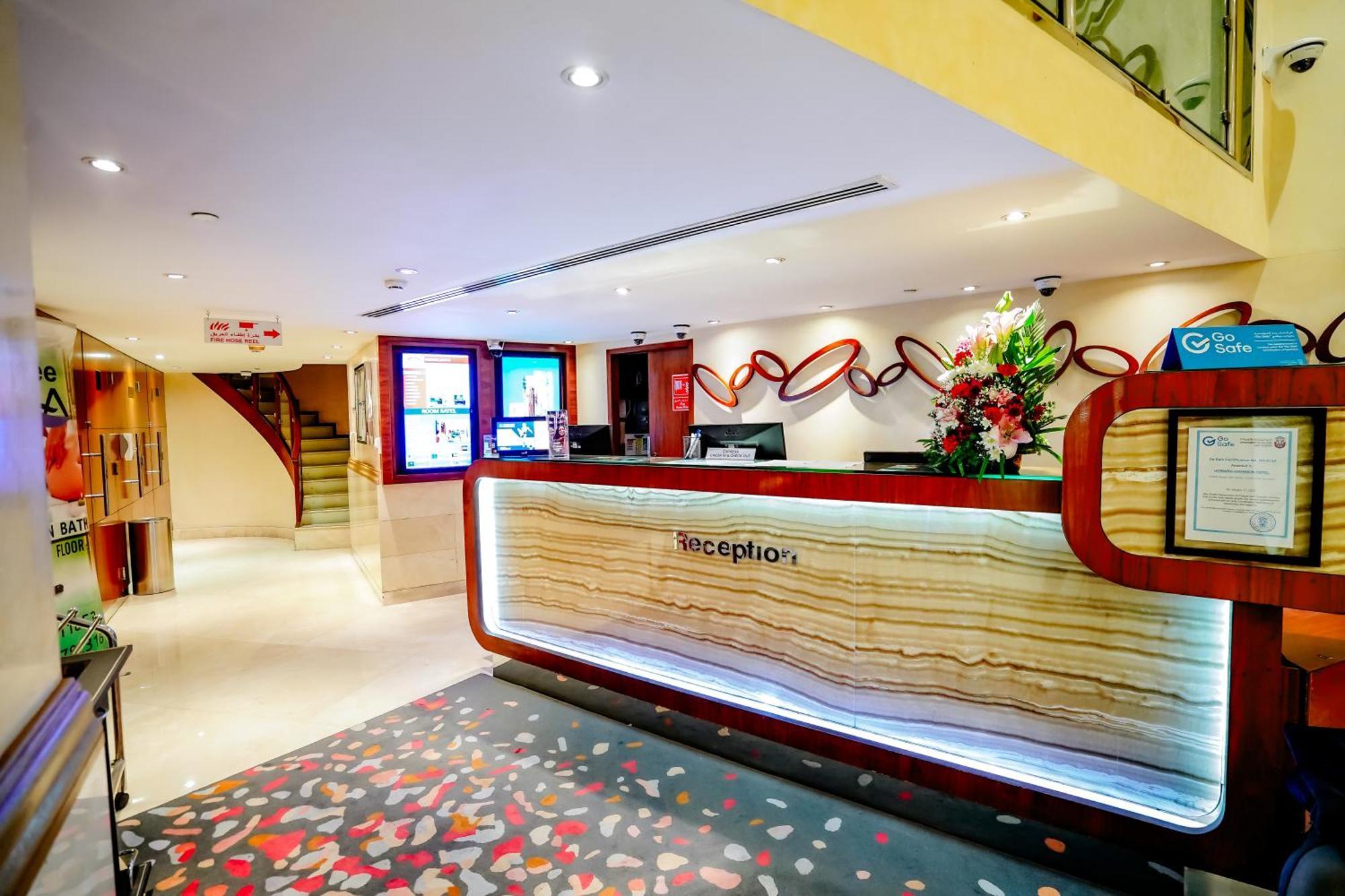 Howard Johnson By Wyndham Abu Dhabi Downtown Exterior photo